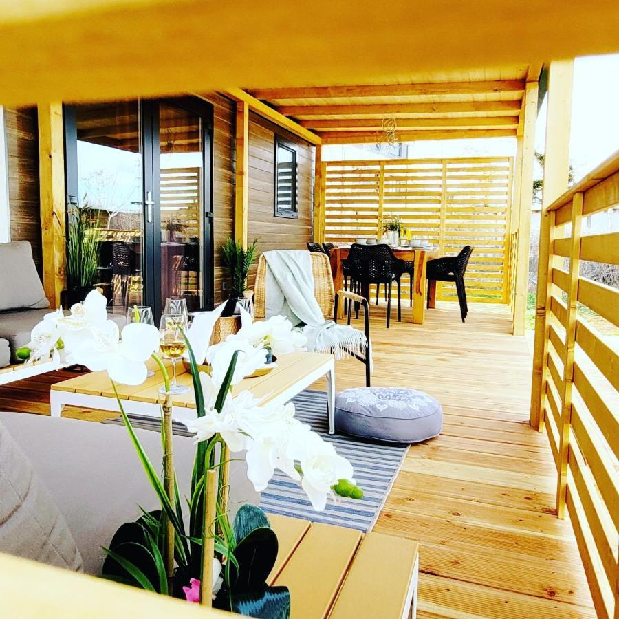 Mobilehome Elena Premium With Pool, Istria Banjole Exterior foto