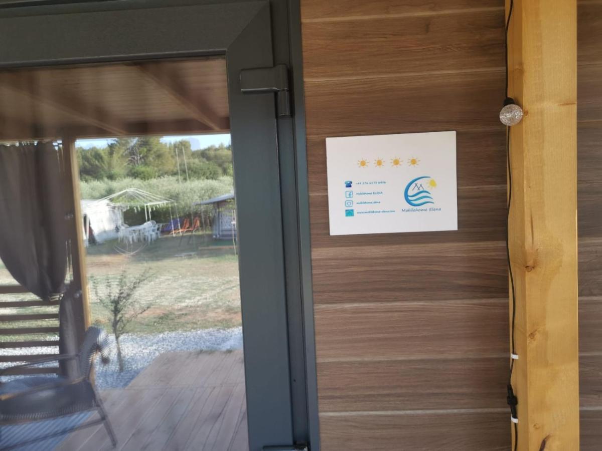 Mobilehome Elena Premium With Pool, Istria Banjole Exterior foto